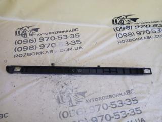 Кронштейн полки багажника задний левый Q8 2019 3.0 DCBD Кронштейн полки багажника задний левый Q8 2019 3.0 DCBD