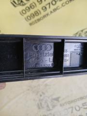Кронштейн полки багажника задний левый Audi Q8 3.0 DCBD Кронштейн полки багажника задний левый Audi Q8 3.0 DCBD