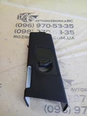 Накладка стойки левая Audi Q8 2019 Б/У Накладка стойки левая Audi Q8 2019