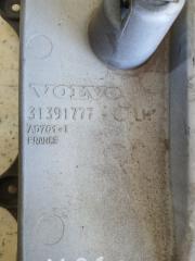 Кронштейн крыла передний левый XC90 2016 t27 Кронштейн крыла передний левый XC90 2016 t27