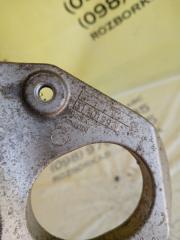 Кронштейн промежуточного вала XC90 2016 t27 Кронштейн промежуточного вала XC90 2016 t27