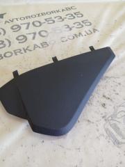 Накладка на торпедо передняя правая Q3 2021 83A 2.0 CZRA