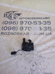 Замок капота Audi Q3 2021 Б/У Замок капота Audi Q3 2021