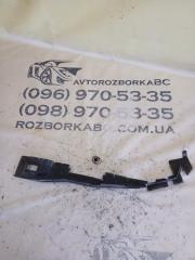 Дефлектор радиатора передний левый Audi Q3 2021 Б/У Дефлектор радиатора передний левый Audi Q3 2021