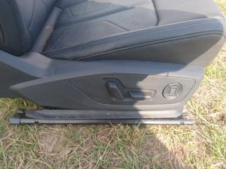 Сиденье переднее Q3 2021 83A 2.0 CZRA Сиденье переднее Q3 2021 83A 2.0 CZRA