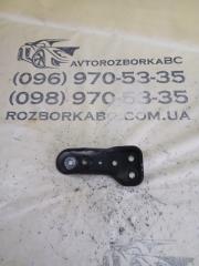 Фото запчасти кронштейн передний правый Audi Q3 2021 Б/У запчасть Запчасть кронштейн передний правый Audi Q3 2021