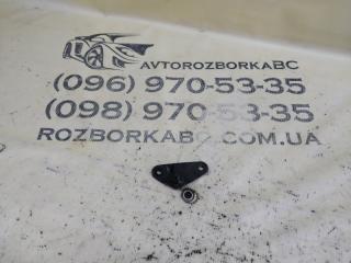 Кронштейн амортизатора кришки багажника правый Audi Q8 2019