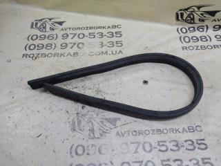 Уплотнитель капота Mercedes-Benz GLB 2020 Б/У Уплотнитель капота Mercedes-Benz GLB 2020