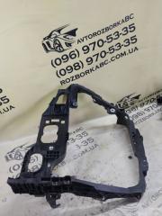 Кронштейни крепление радиатора левые Porsche Macan 2015 Б/У Кронштейни крепление радиатора левые Porsche Macan 2015