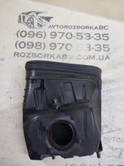 Корпус воздушного фильтра правый Porsche Macan 2015