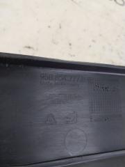 Уплотнитель крыла левый Porsche Macan 95B CTMA