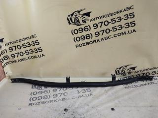 Фото запчасти распорка передних стаканов Porsche Macan 2015 Б/У запчасть Запчасть распорка передних стаканов Porsche Macan 2015