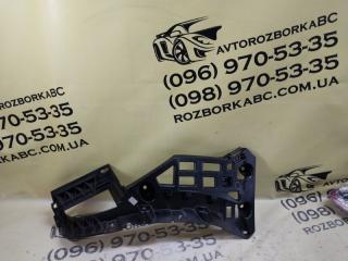 Кронштейн бампера задний правый Porsche Macan 2015 Б/У Кронштейн бампера задний правый Porsche Macan 2015