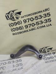 Фото запчасти рычаг задний правый Porsche Macan 2015 Б/У запчасть Запчасть рычаг задний правый Porsche Macan 2015