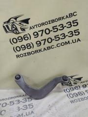 Фото запчасти рычаг задний левый Porsche Macan 2015 Б/У запчасть Запчасть рычаг задний левый Porsche Macan 2015