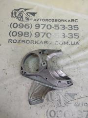 Кронштейн подрамника передний левый Porsche Macan 2015 Б/У Кронштейн подрамника передний левый Porsche Macan 2015