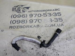 Фото запчасти трубка системы охлаждения Porsche Macan 2015 Б/У запчасть Запчасть трубка системы охлаждения Porsche Macan 2015