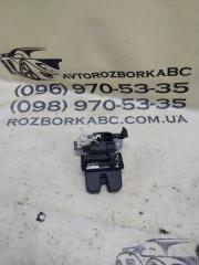 Замок багажника Volkswagen Tiguan 2019 Б/У Замок багажника Volkswagen Tiguan 2019