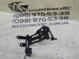 Фото запчасти кронштейн корпуса воздушного фильтра Ford Explorer 2020 Б/У запчасть Запчасть кронштейн корпуса воздушного фильтра Ford Explorer 2020