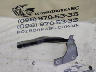 Фото запчасти петля капота передняя левая Ford Explorer 2020 Б/У запчасть Запчасть петля капота передняя левая Ford Explorer 2020