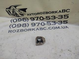 Запчасть подушка радиатора volkswagen passat 2014