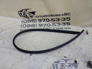 Уплотнитель кузова левый Audi S5 2017