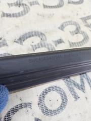 Уплотнитель кузова левый Audi S5 Coupe 3.0 CWGD