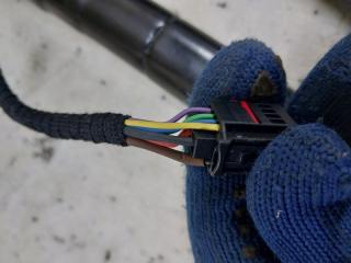 Амортизатор крышки багажника Land Rover Evoque L538 2.0L 16V TIVCT T/C Gen2