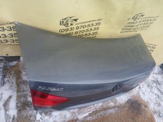 Крышка багажника volkswagen passat B7 2.0