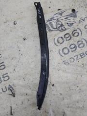 Уплотнитель капота правый Audi Q5 80A 2.0 DAYB