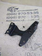 Кронштейн крепление фары правый Porsche Macan 2015