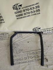 Молдинг двери верхний задний правый Audi Q3 2021