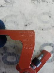 Петля двери передняя правая Q3 2021 83A 2.0 CZRA