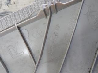 Накладка стойки лобового стекла правая GLC 300 2019 X253 27492031635081