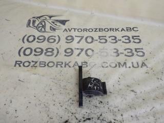 Петля двери нижняя передняя правая Mercedes-Benz GLC 300 2019