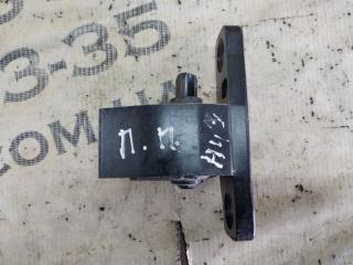 Петля двери нижняя передняя правая Mercedes-Benz GLC 300 X253 27492031635081