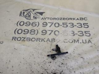 Петля двери верхняя передняя правая Mercedes-Benz GLC 300 2019