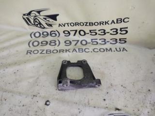 Кронштейн промежуточного вала Land Rover Evoque 2016