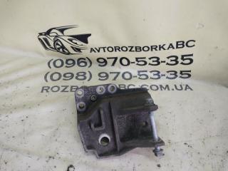 Кронштейн двигателя Land Rover Evoque 2016