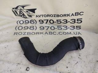 Патрубок интеркулера правый Land Rover Evoque 2016