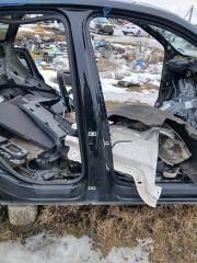 Центральная стойка кузова правая Audi Q5 2018