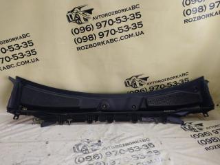 Жабо Mercedes-Benz GLB 2021