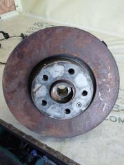 Цапфа передняя правая volkswagen passat B7 2.0