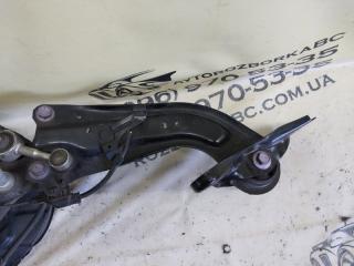 Цапфа задняя правая Lexus UX 200 2.0