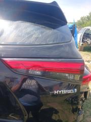 Фонарь внутренний задний правый Toyota Highlander Hybrid 2021